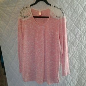 Women's long sleeve shirt